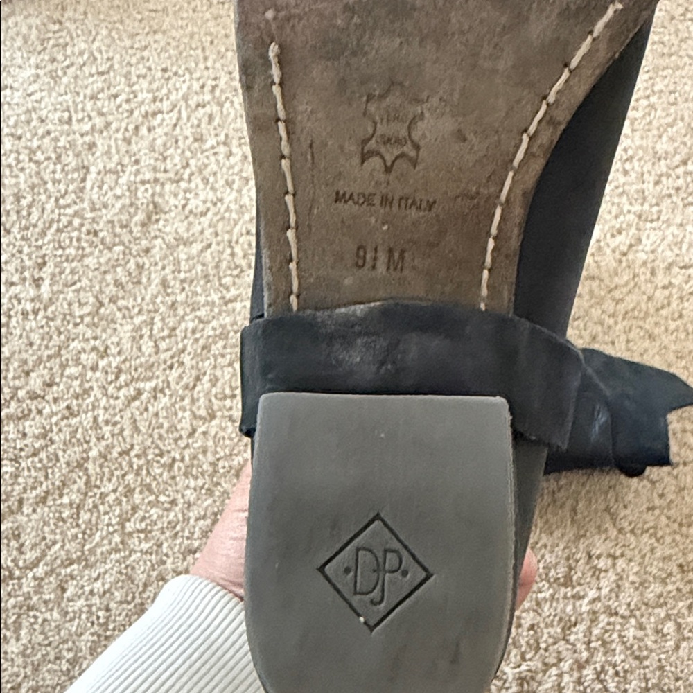 Donald Pilner Black Leather Ankle Boots - Picture 4 of 6
